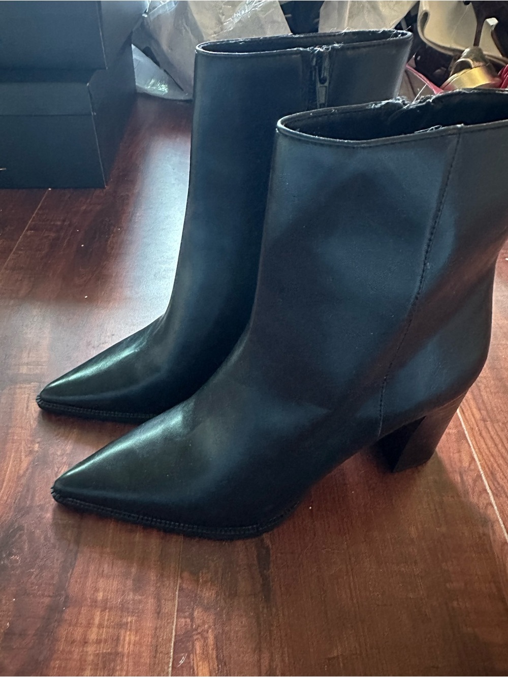 MANGO Women's Black Pointed-Toe Leather Ankle Boots, size 38 - Picture 3 of 5